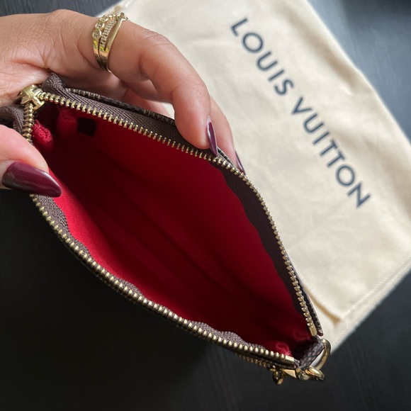 Louis Vuitton Mini Pochette - Damier Ebene - Picture 5 of 12